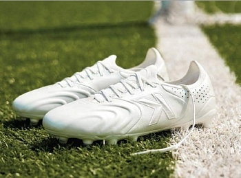 Футбольные бутсы KELME Men's soccer shoes (MG)